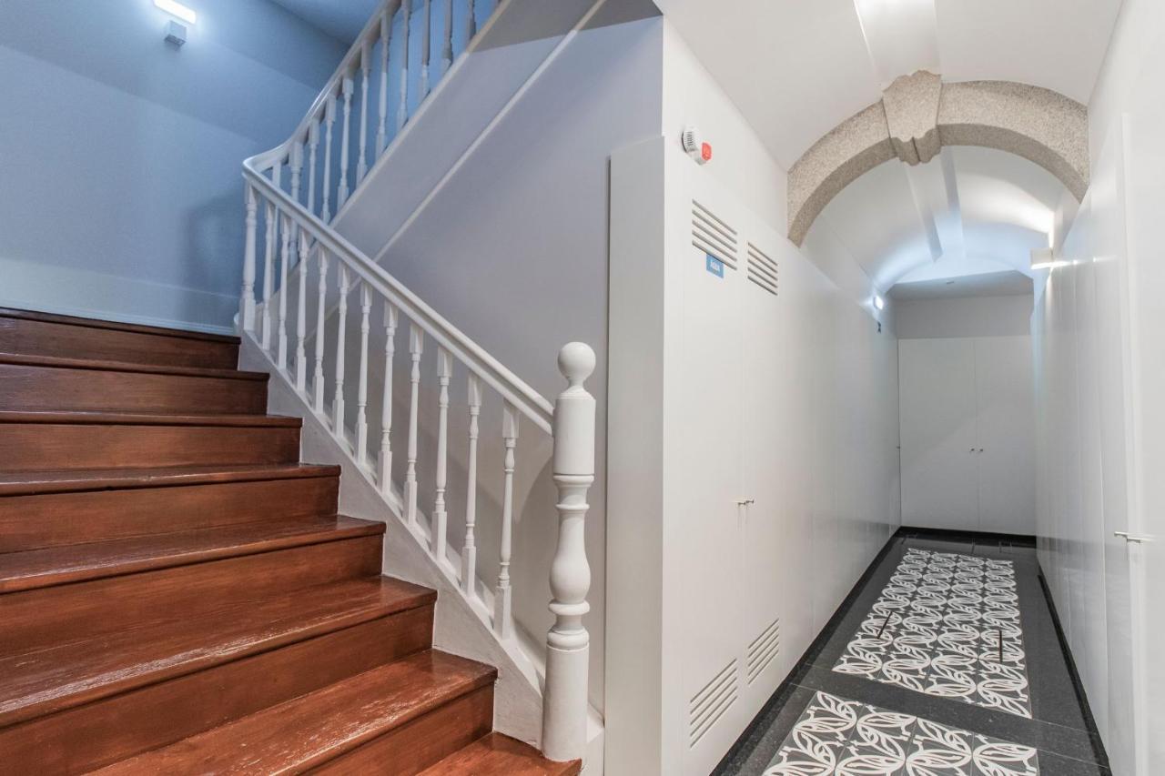 Sweet Studio Apartment W/ Big Balcony By Lovelystay OOporto Exterior foto
